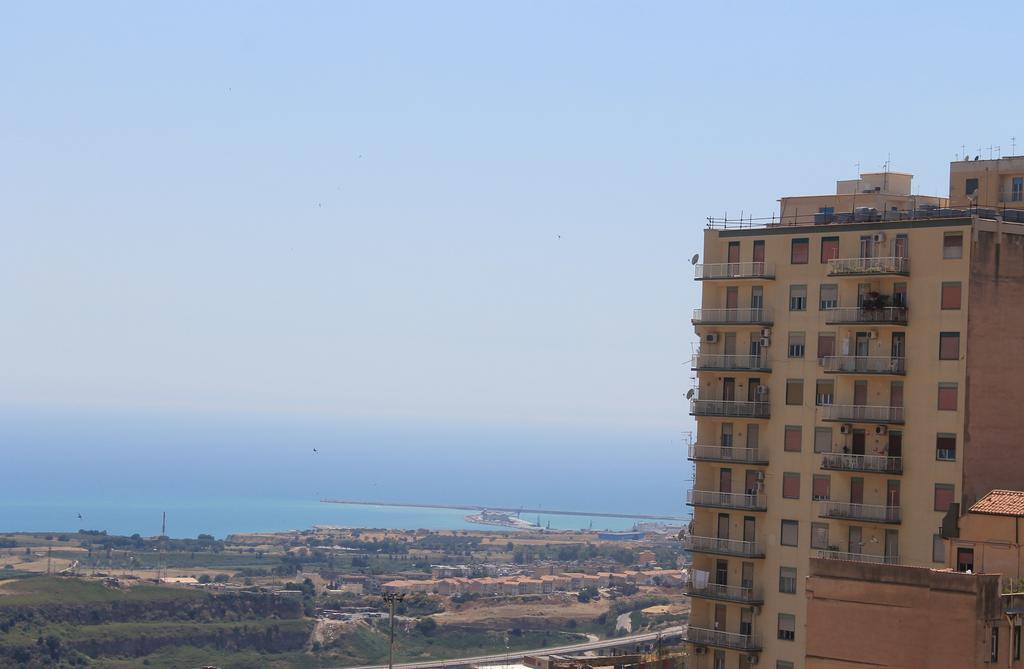 Atenea 191 Agrigento Oda fotoğraf